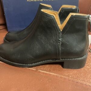 Adrienne Vittadini Ankle Booties - Truma, NWT 6.5.